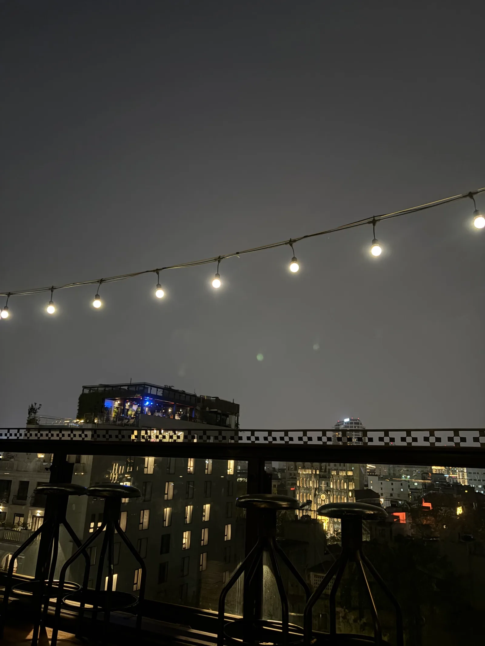 Atmosphere at SOL SKY BAR Hanoi — travel photo
