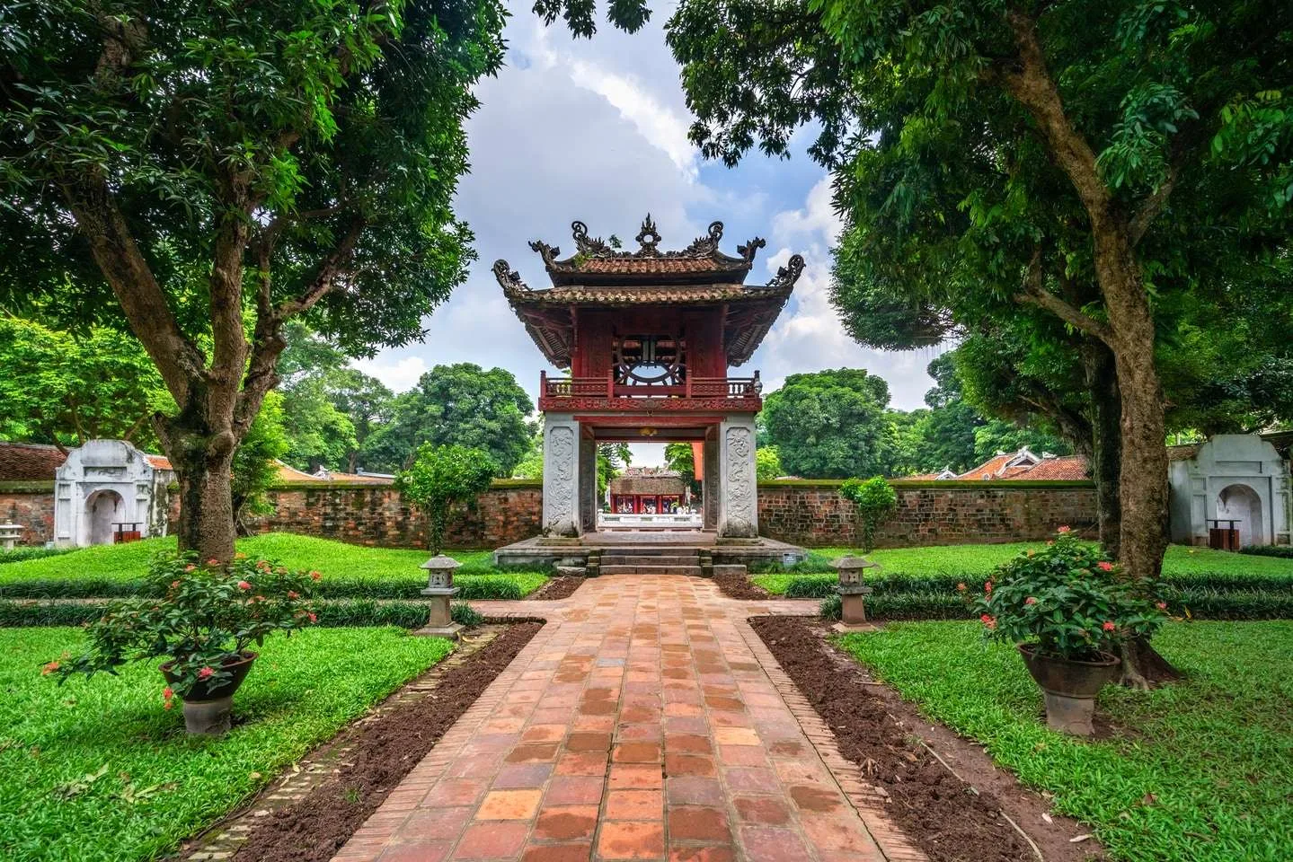 Main view at Temple Of Literature Hanoi — travel photo
