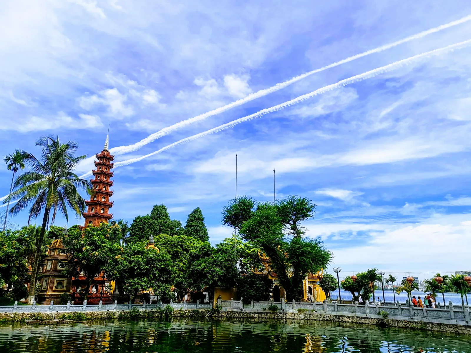 Main view at Tran Quoc Pagoda Hanoi — travel photo