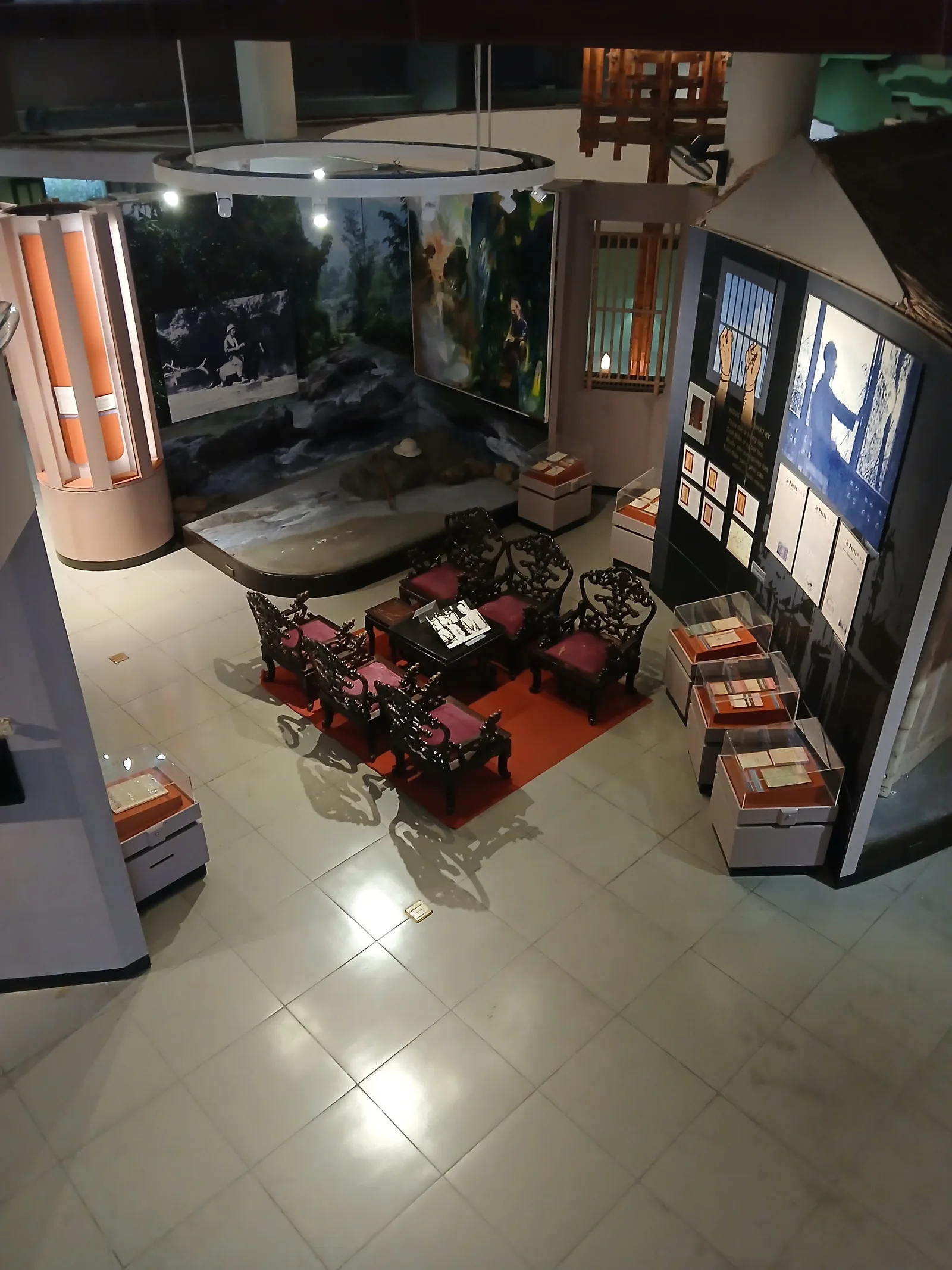 Details at Vietnam Museum of Literature Hanoi — travel photo