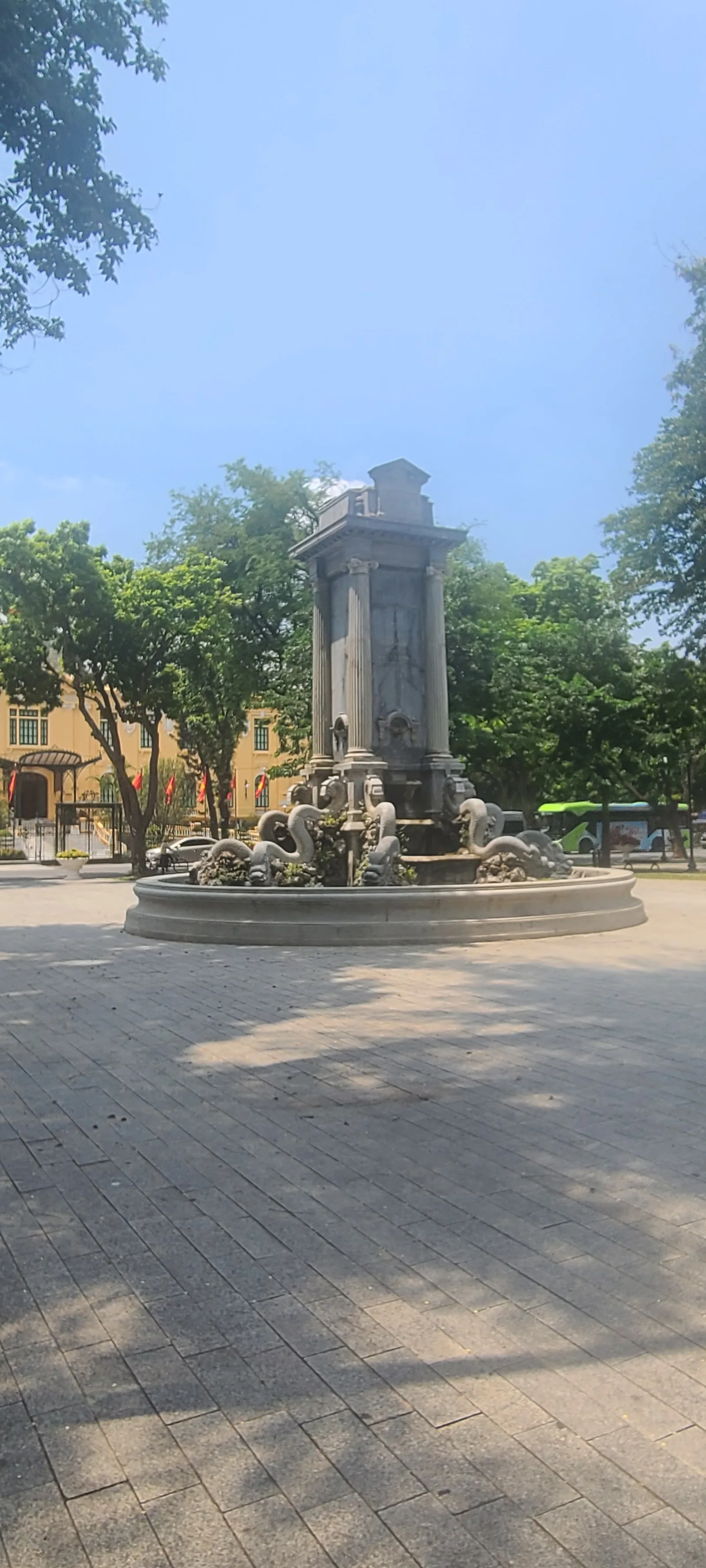 Details at Vườn hoa Con Cóc Hanoi — travel photo
