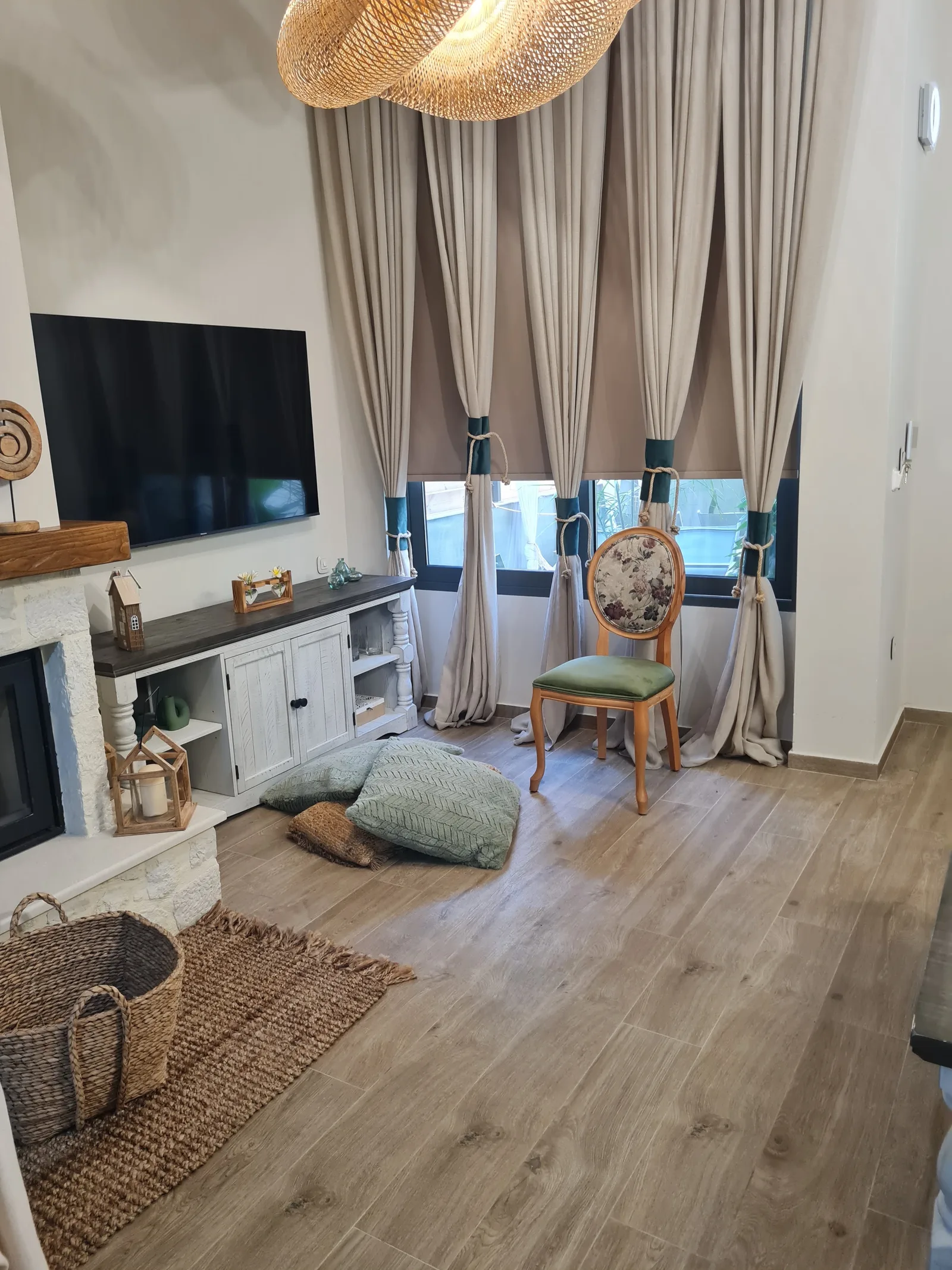 Atmosphere at Beautiful house with garden Heraklion — travel photo
