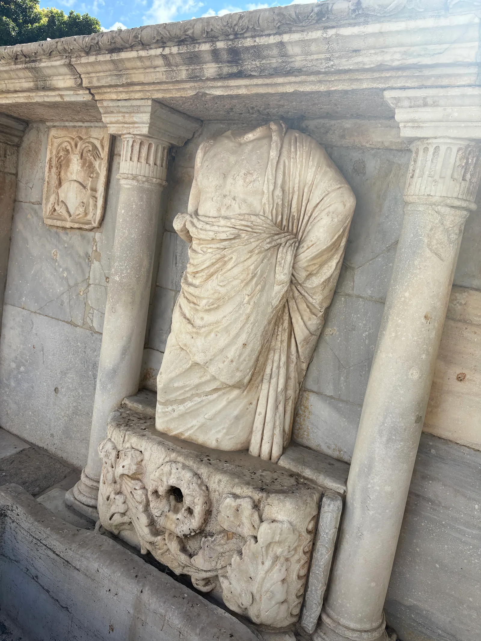 Interior at Bembo fountain Heraklion — travel photo