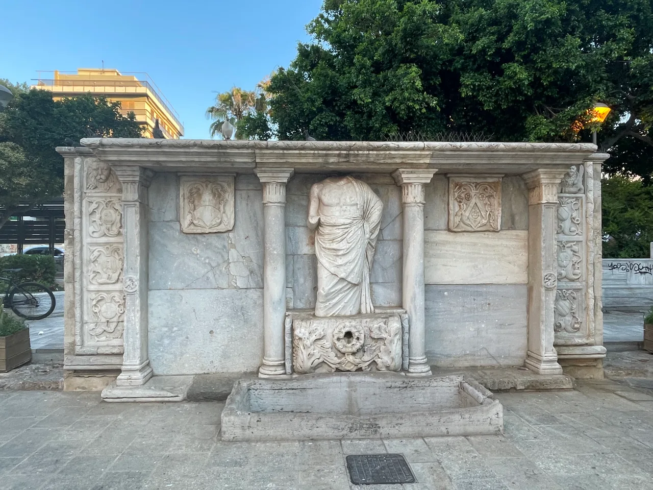 Bembo fountain
