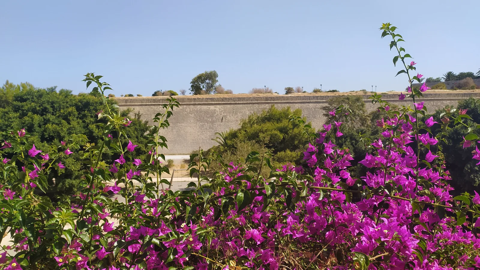 Atmosphere at Kommeno Mpenteni Heraklion — travel photo