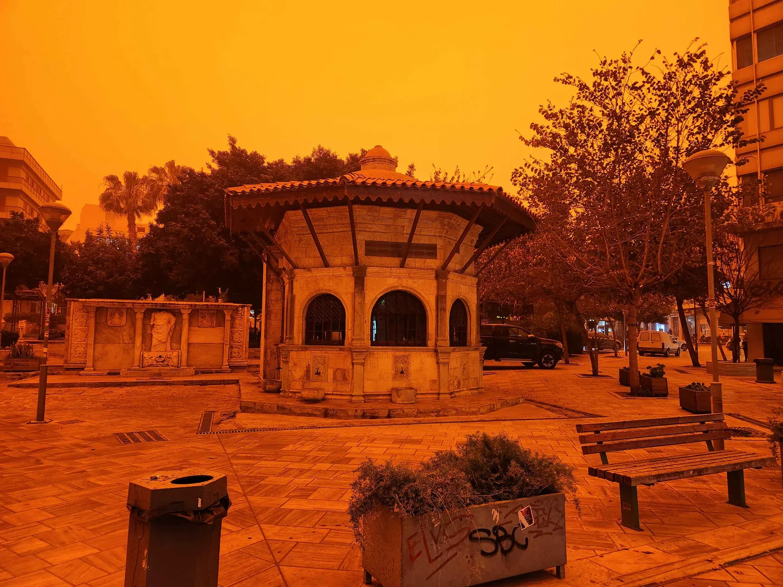 Main view at Kornarou Square Heraklion — travel photo