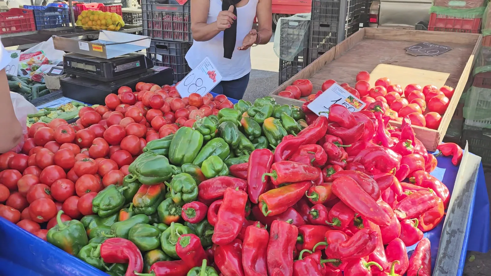 Details at Open Air Bazaar of Heraklion Heraklion — travel photo