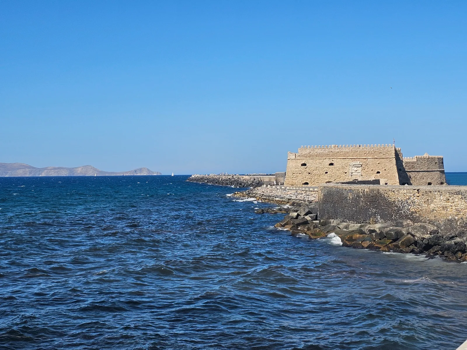 Main view at Venetian Fortress of Koules Heraklion — travel photo