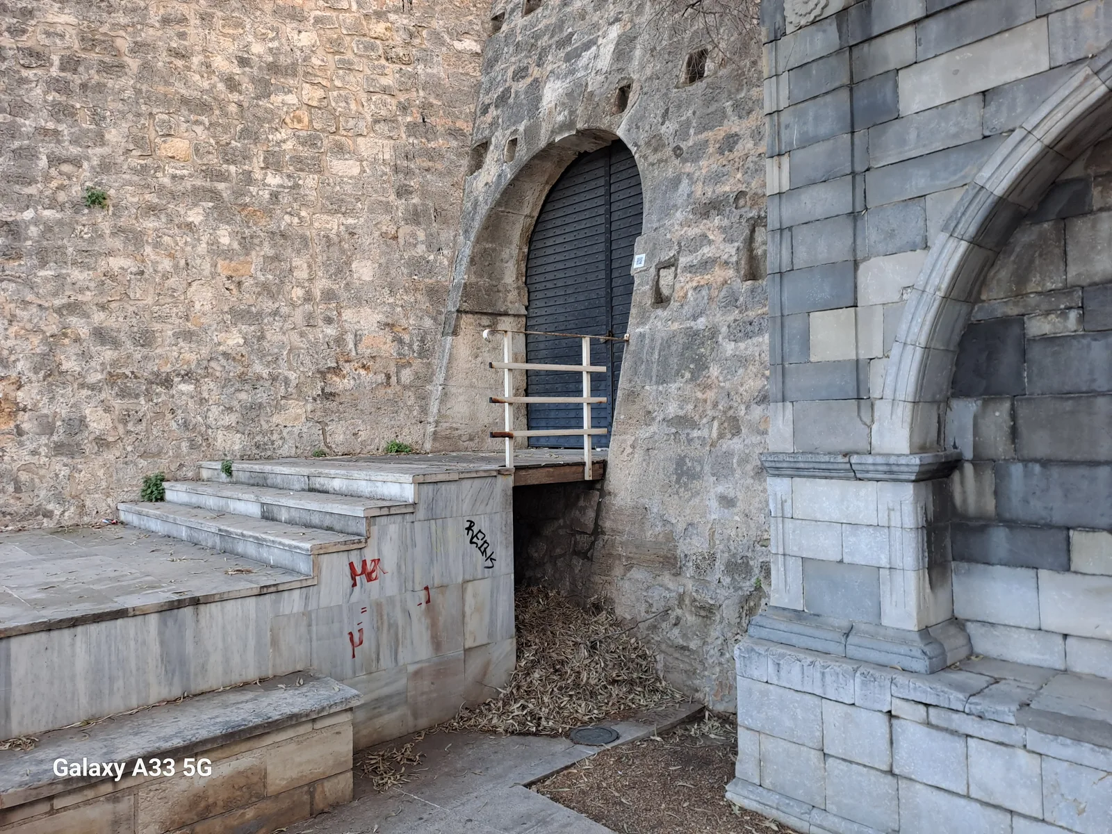 Main view at Venetian Gate St. George Heraklion — travel photo