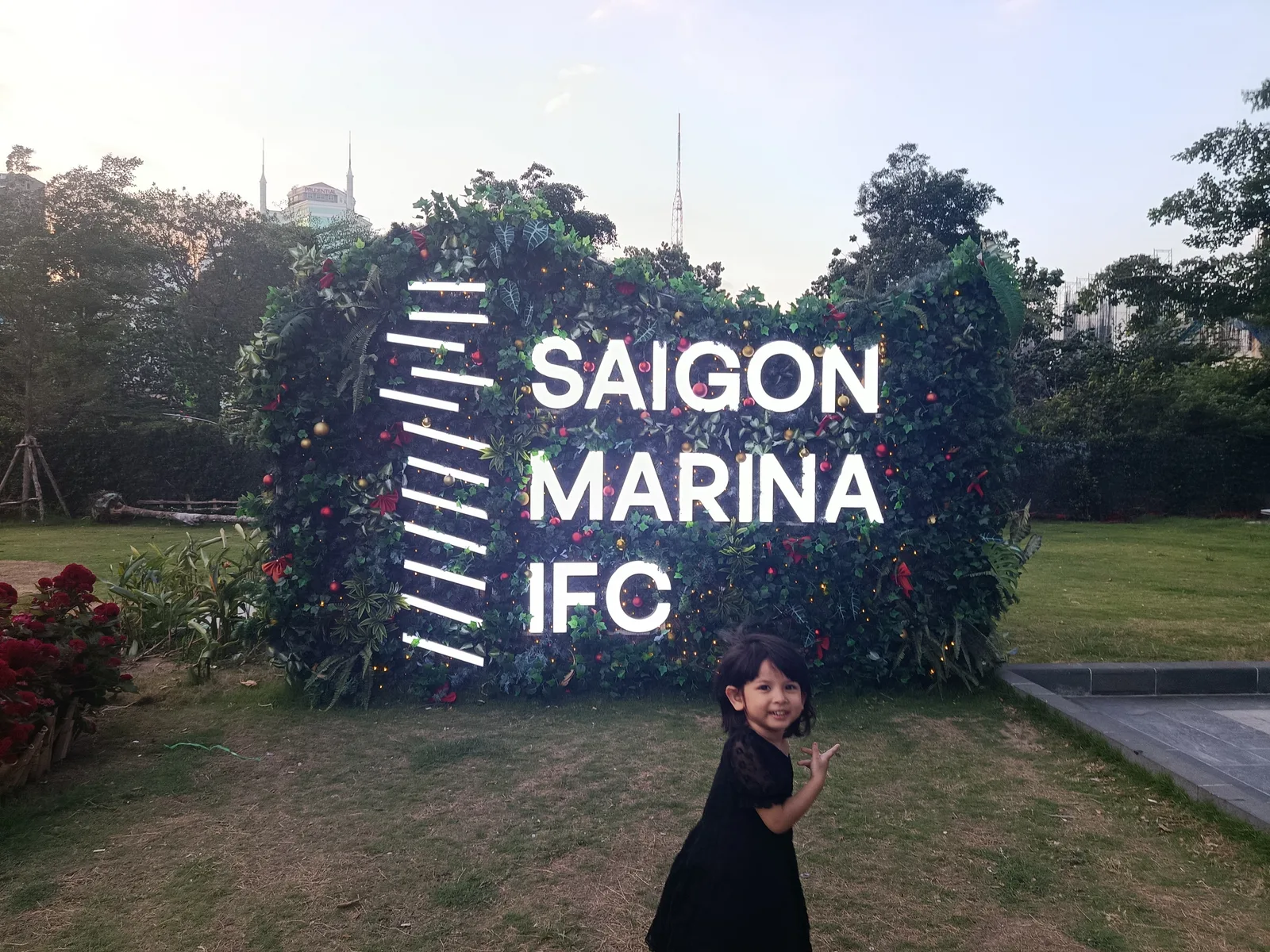 Atmosphere at Ba Son Harbour Park Ho Chi Minh City — travel photo