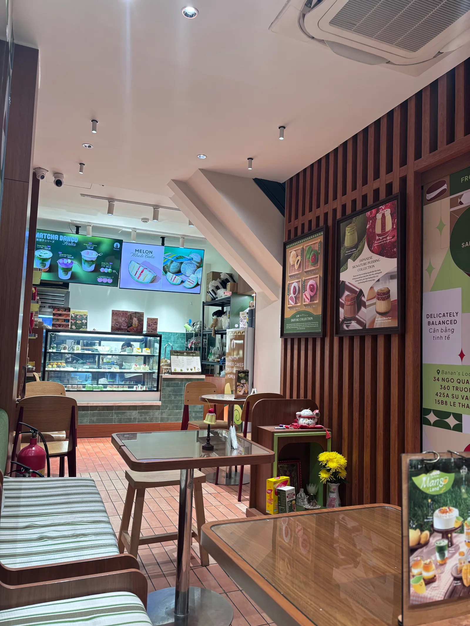 Main view at Banan Patisserie Le Thanh Ton Ho Chi Minh City — travel photo