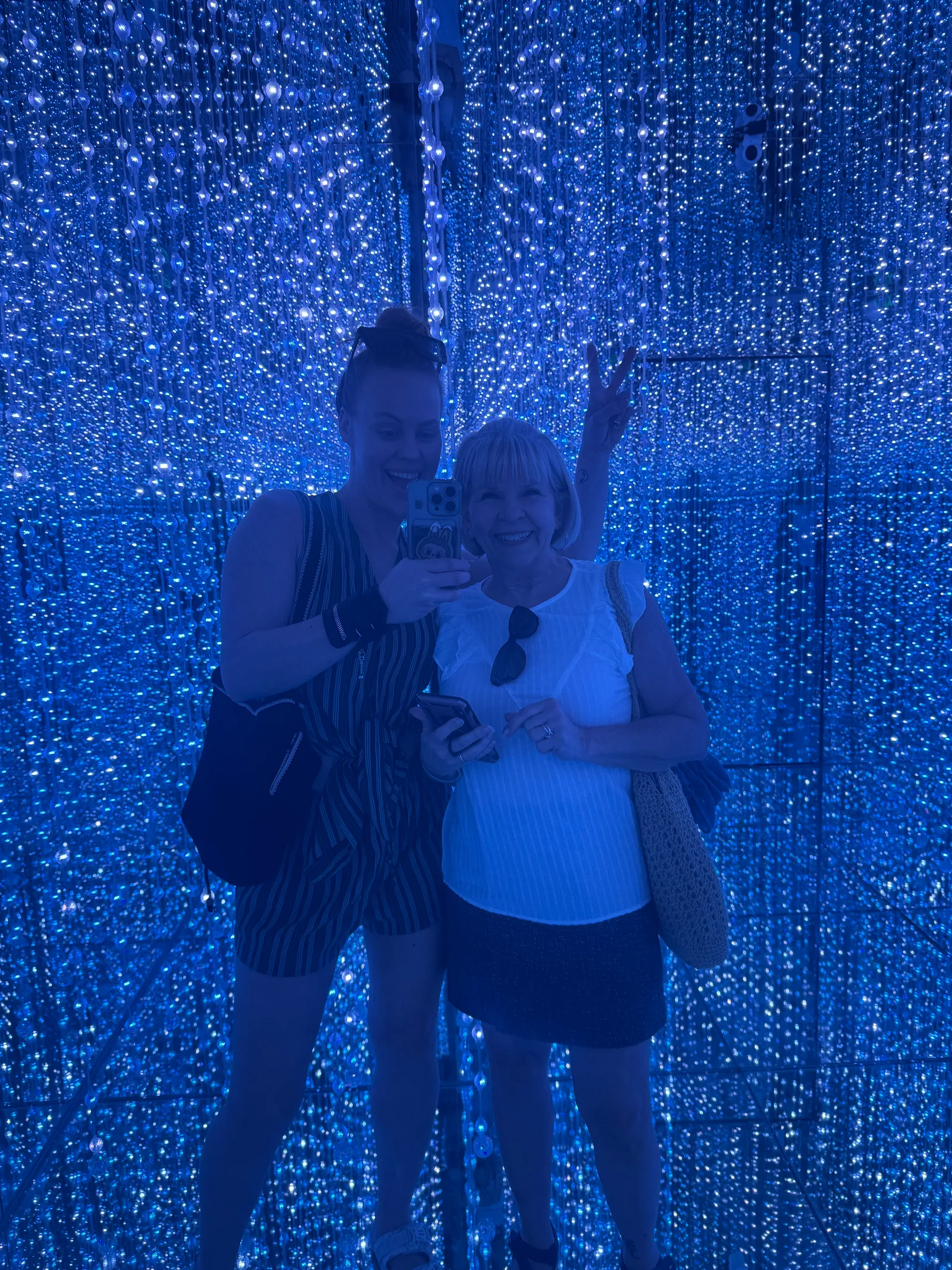 Atmosphere at Flyover Starry Sky Art Museum Ho Chi Minh City — travel photo
