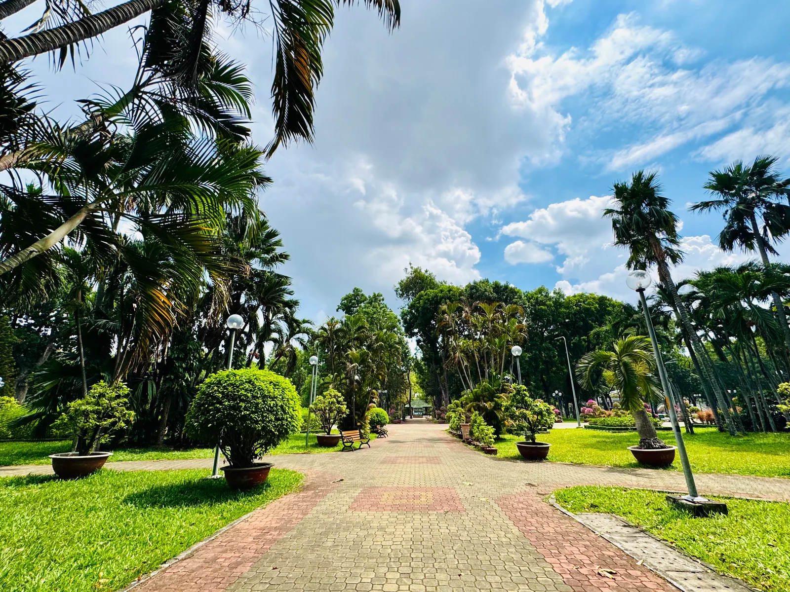 Main view at Gia Dinh Park Ho Chi Minh City — travel photo