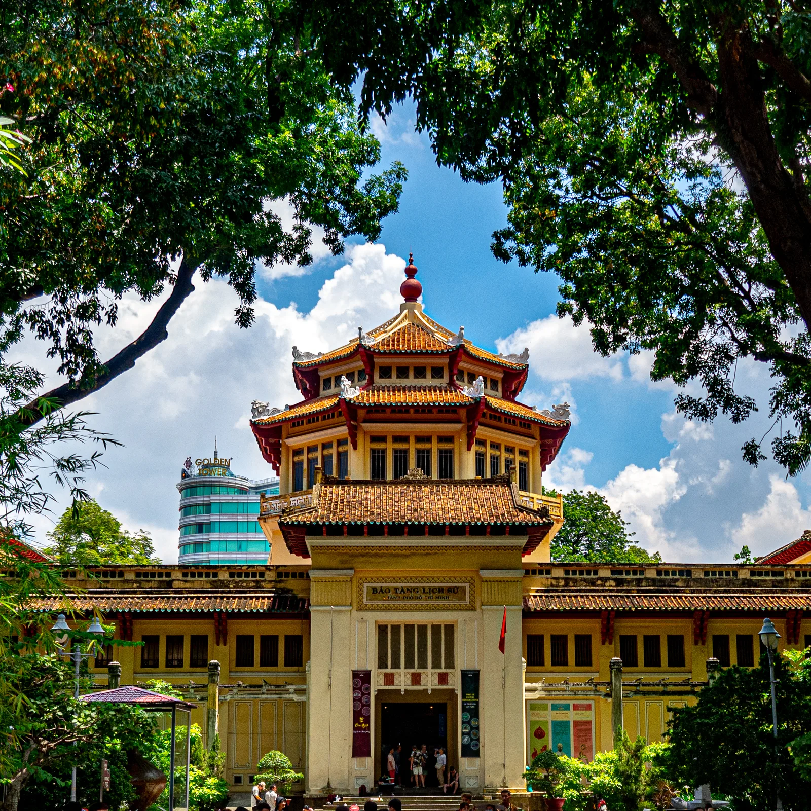 Main view at HCMC History Museum Ho Chi Minh City — travel photo