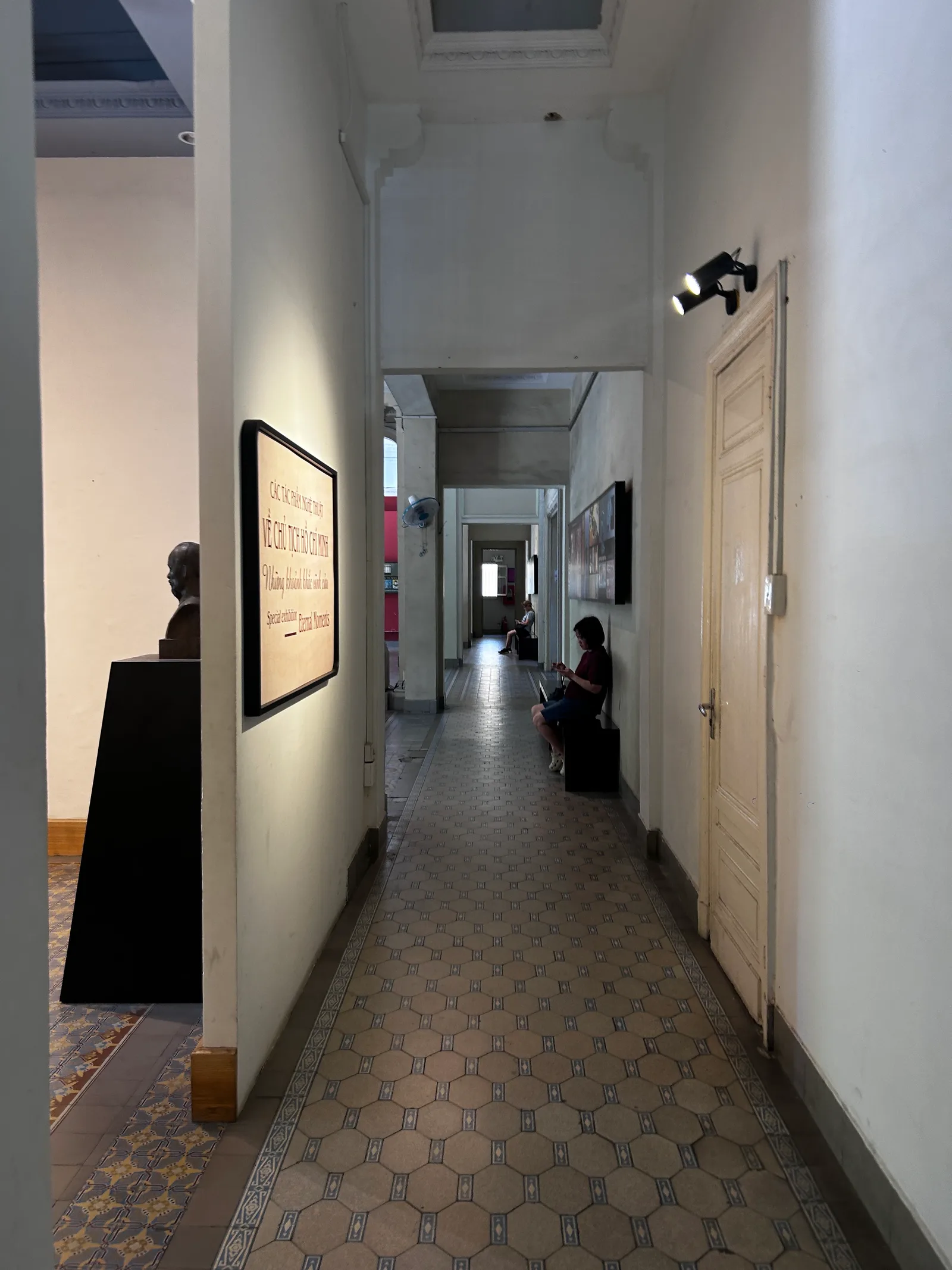 Interior at Ho Chi Minh City Fine Arts Museum Ho Chi Minh City — travel photo