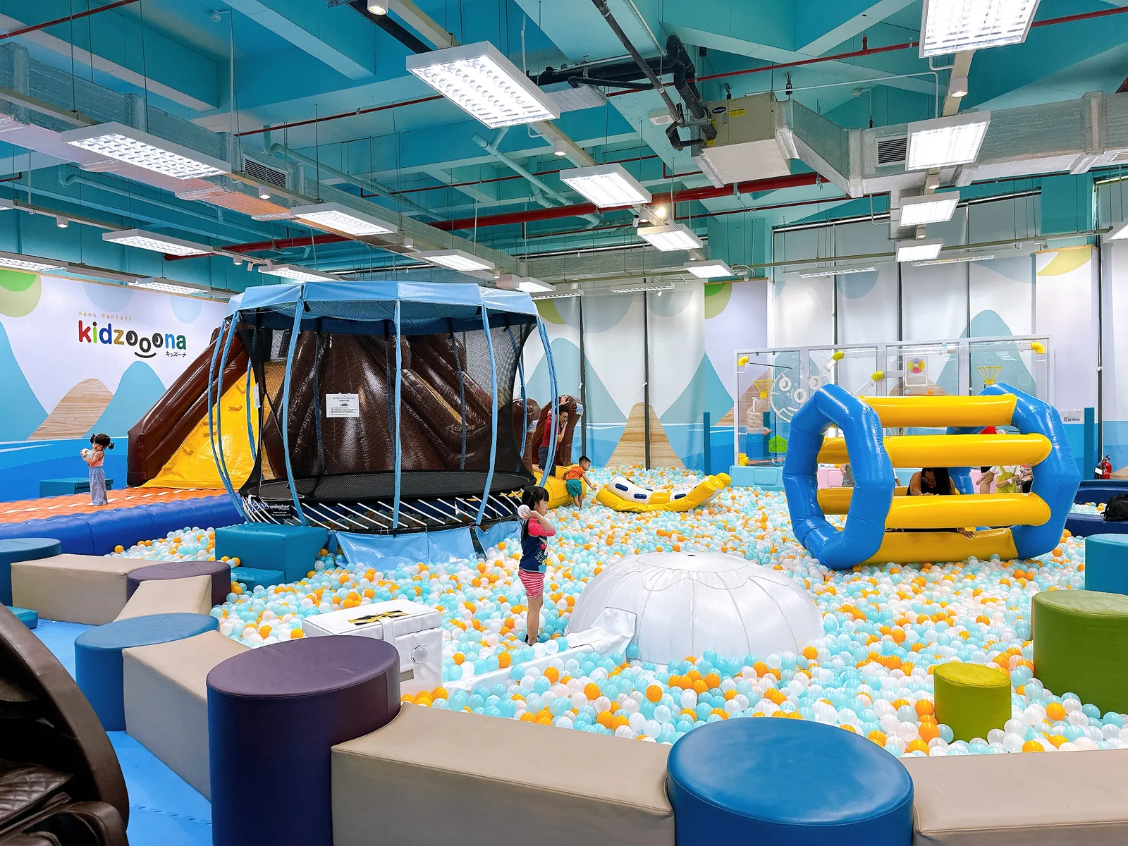 Main view at kidzooona & Tiny Mollyfantasy Parc Mall Quận 8 Ho Chi Minh City — travel photo