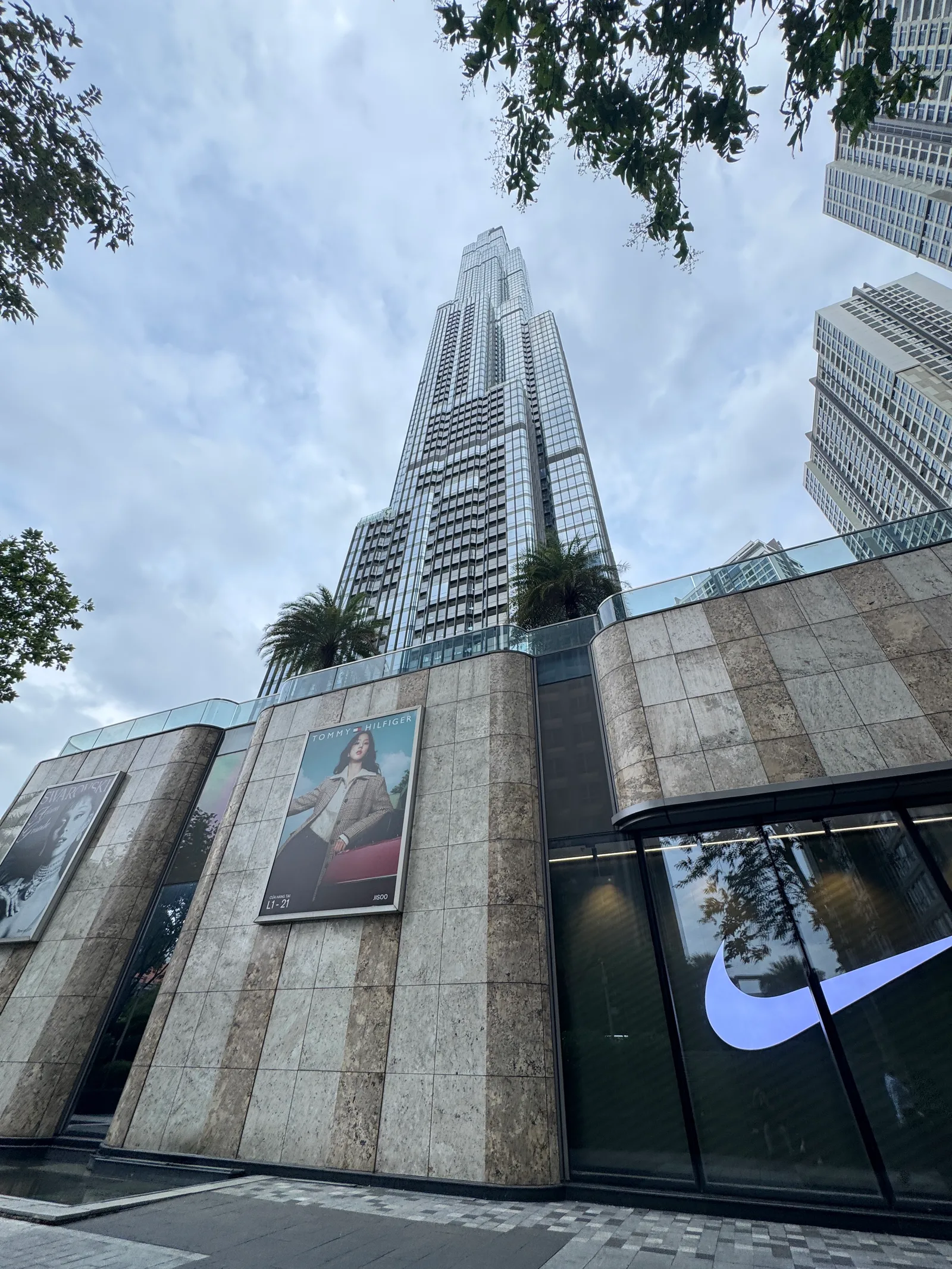 Landmark 81 — culture guide Ho Chi Minh City