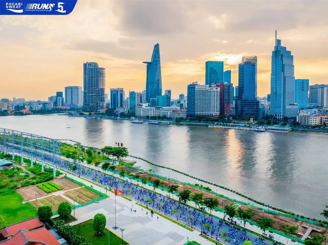 Main view at Saigon Riverfront Park Ho Chi Minh City — travel photo