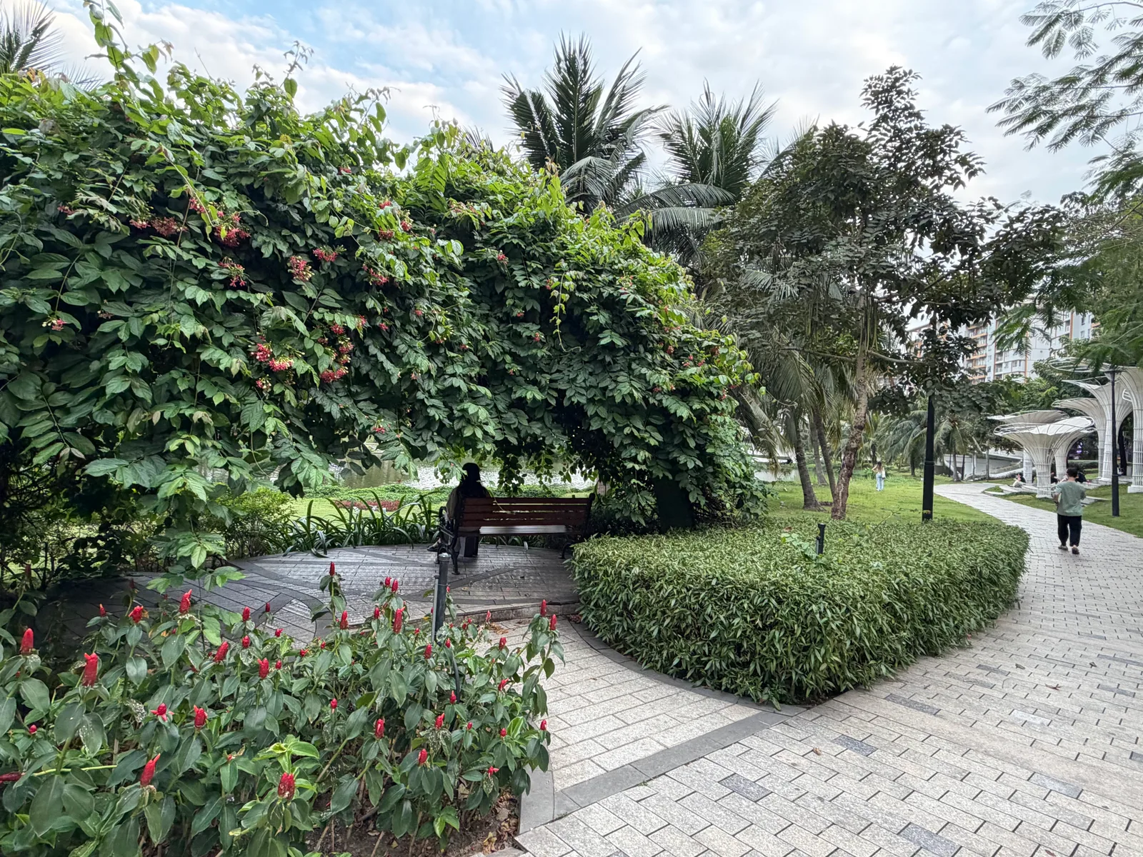 Atmosphere at Sala Urban Park Saigon Ho Chi Minh City — travel photo