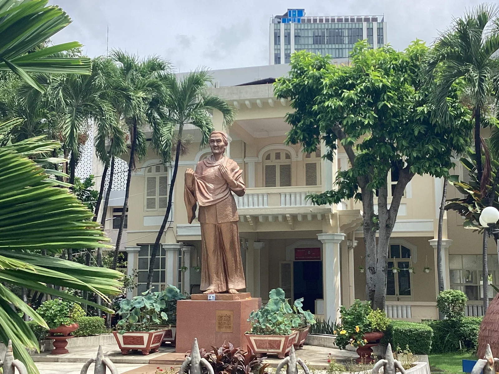 Main view at Southern Women's Museum Ho Chi Minh City — travel photo