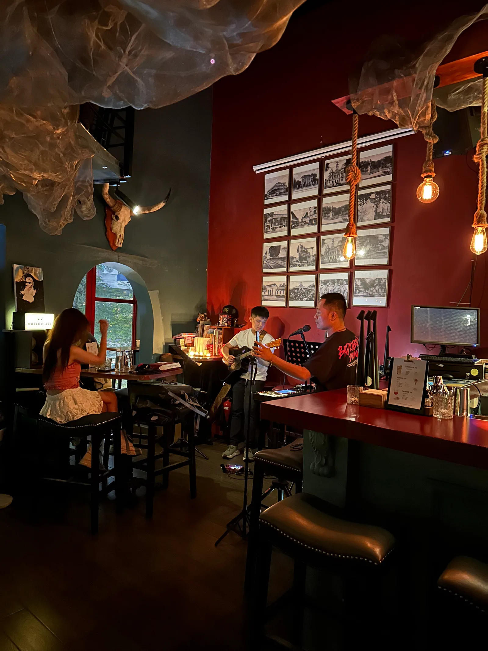Main view at Tamarind Hidden Cocktail Bar (Me Bar) Ho Chi Minh City — travel photo