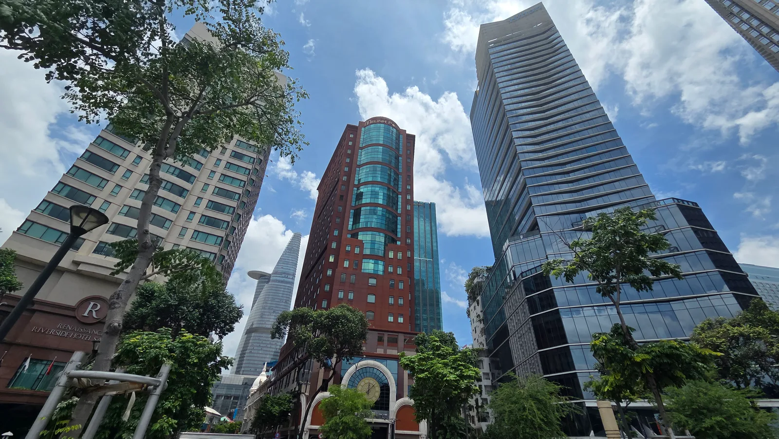 Tượng Đức Thánh Trần Hưng Đạo