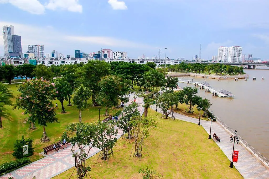 Details at Vinhomes Central Park Ho Chi Minh City — travel photo