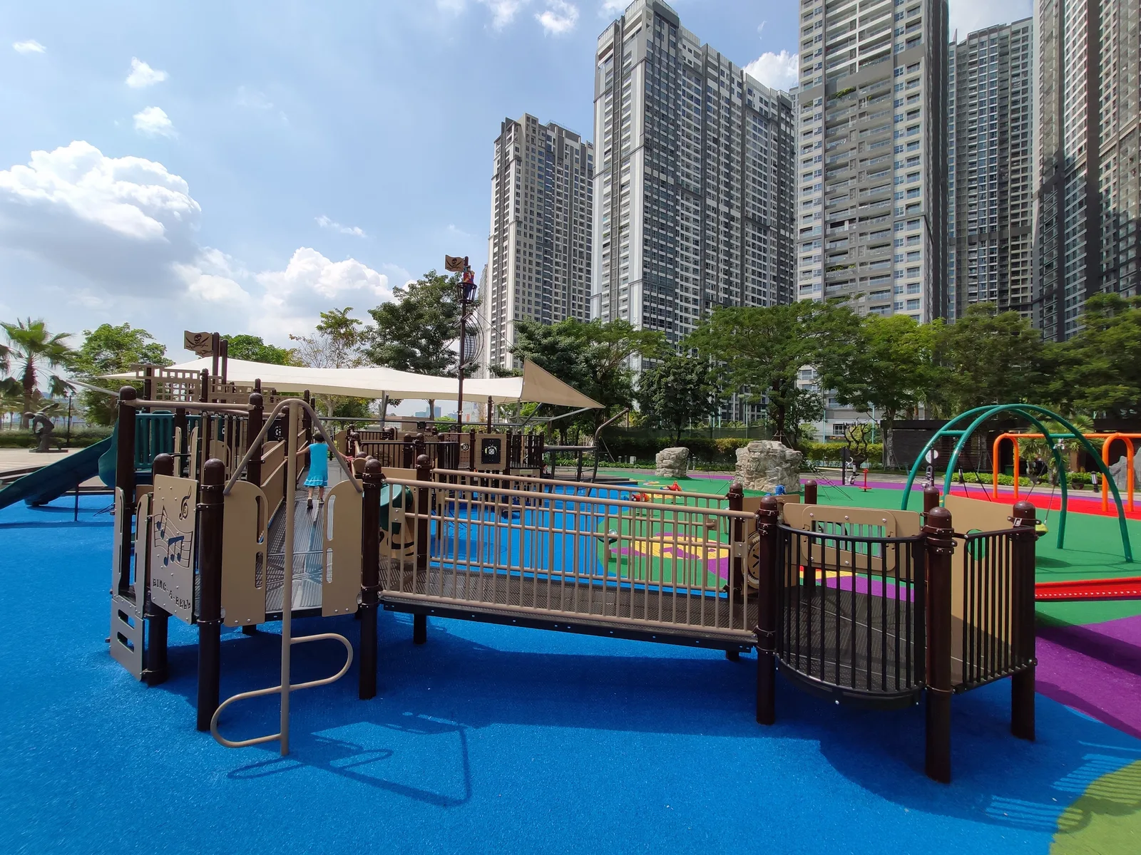 Main view at Vinhomes New Port Park Ho Chi Minh City — travel photo