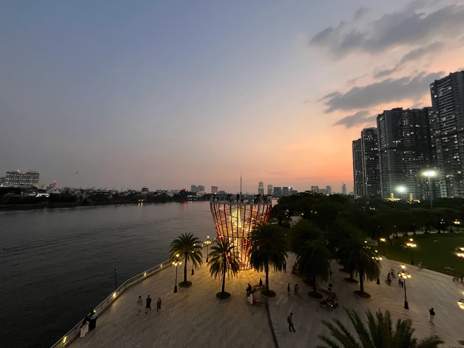 Details at Vinhomes New Port Park Ho Chi Minh City — travel photo