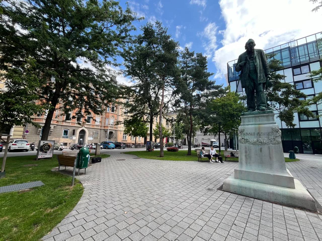 Adolf-Pichler-Platz Innsbruck