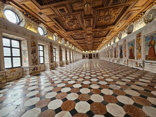 Ambraser Schloss Park