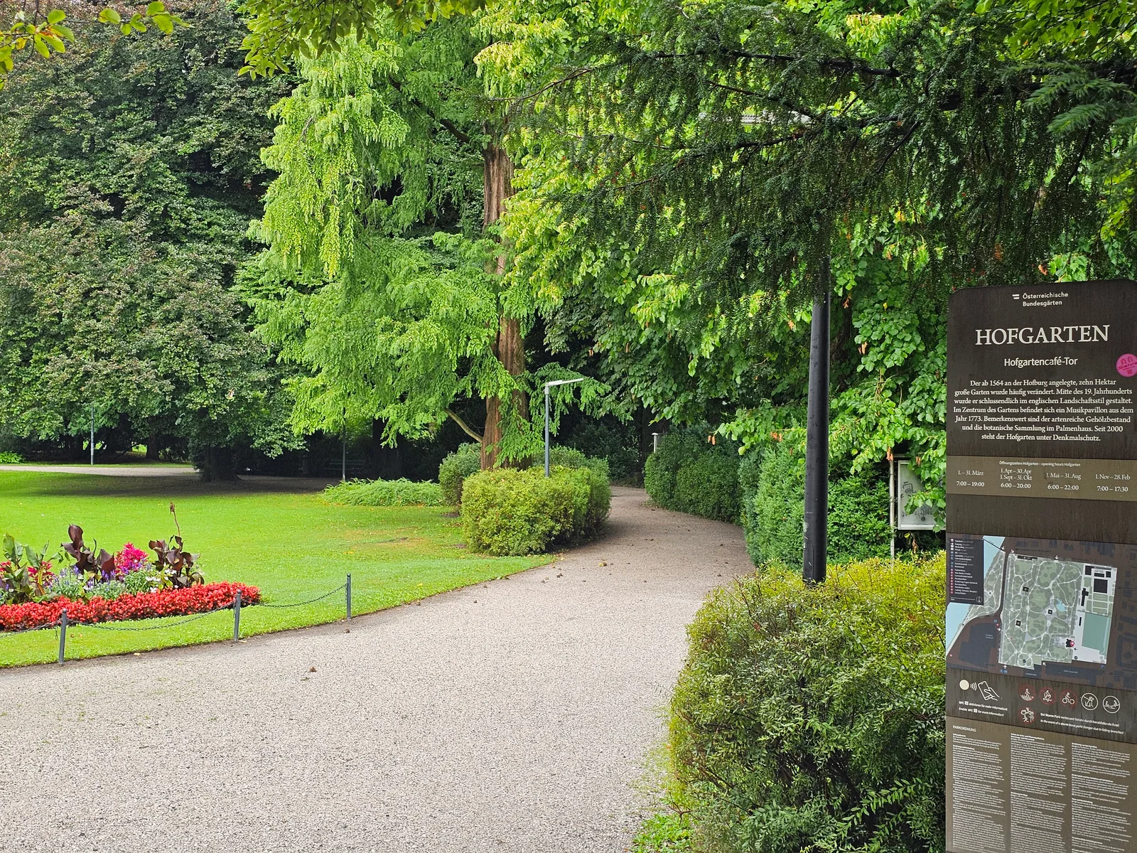 Interior at Innsbrucker Hofgarten Innsbruck — travel photo