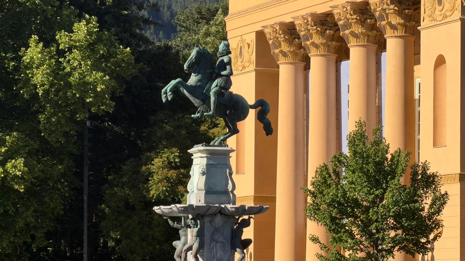Details at Leopold Fountain Innsbruck — travel photo