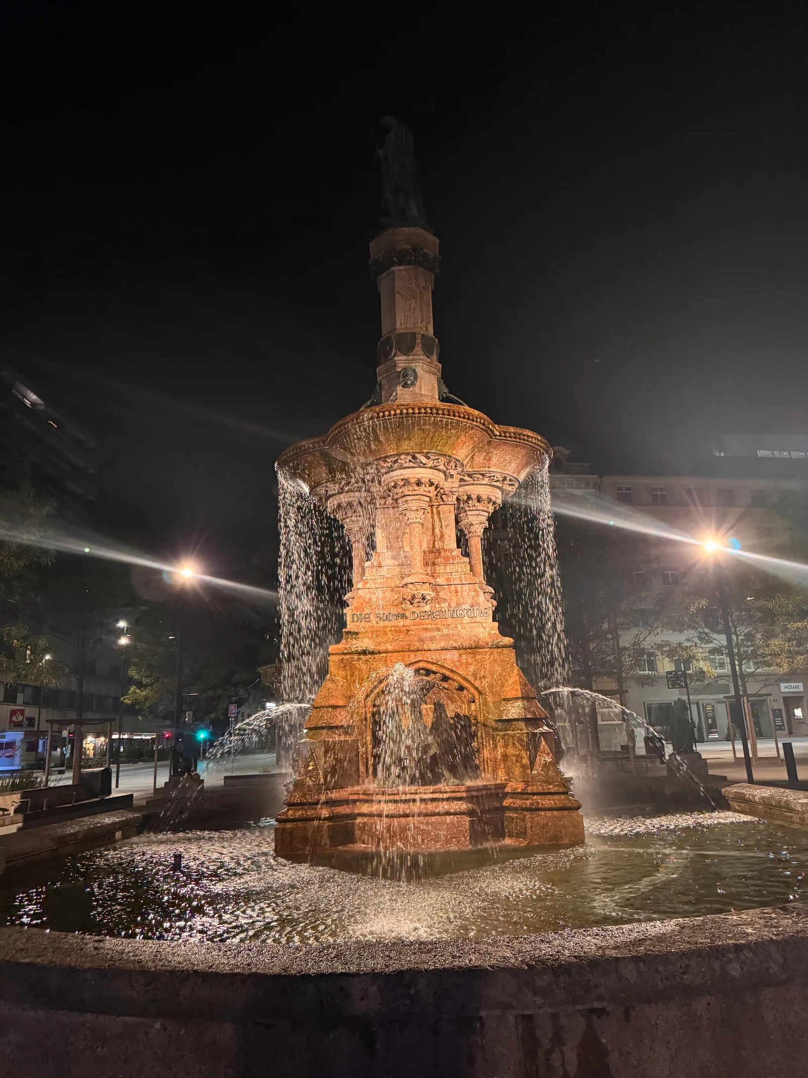 Main view at Rudolfsbrunnen Innsbruck — travel photo
