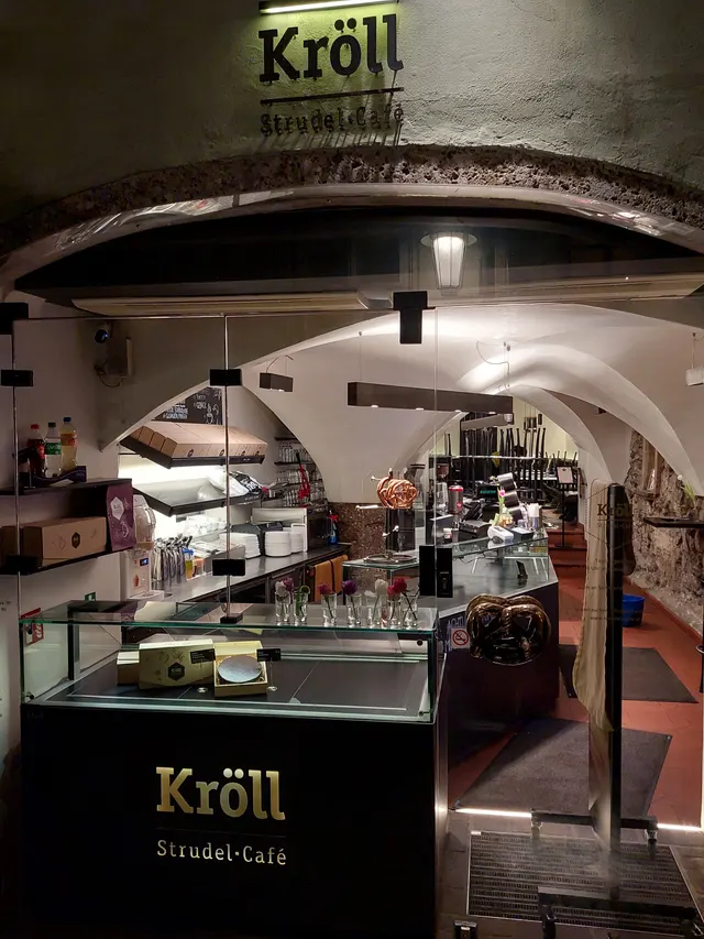 Strudel Cafe Kroll