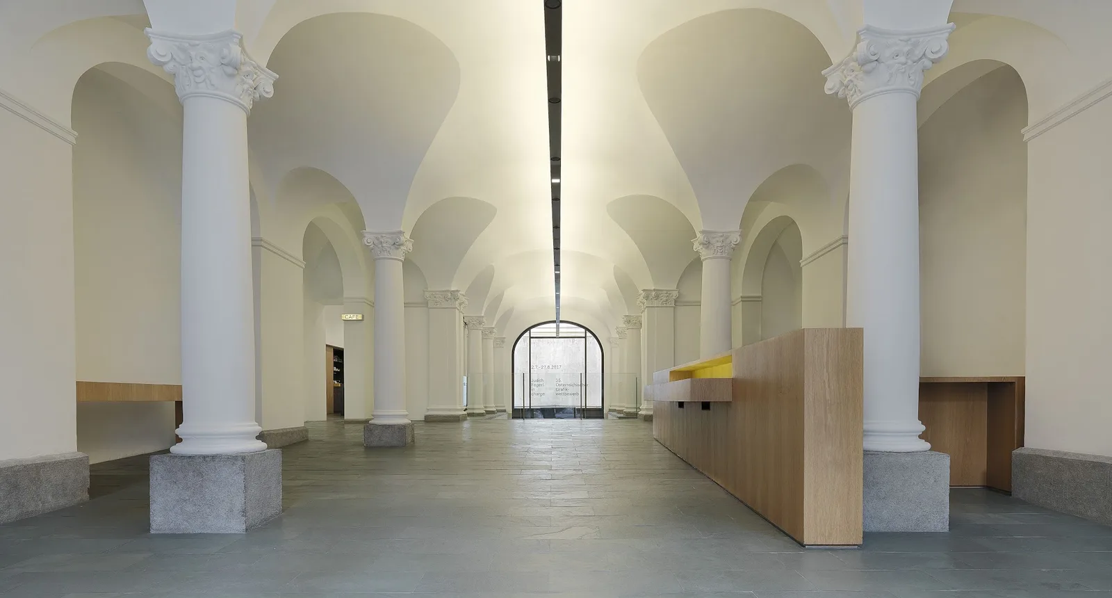 Main view at TAXISPALAIS Kunsthalle Tirol Innsbruck — travel photo