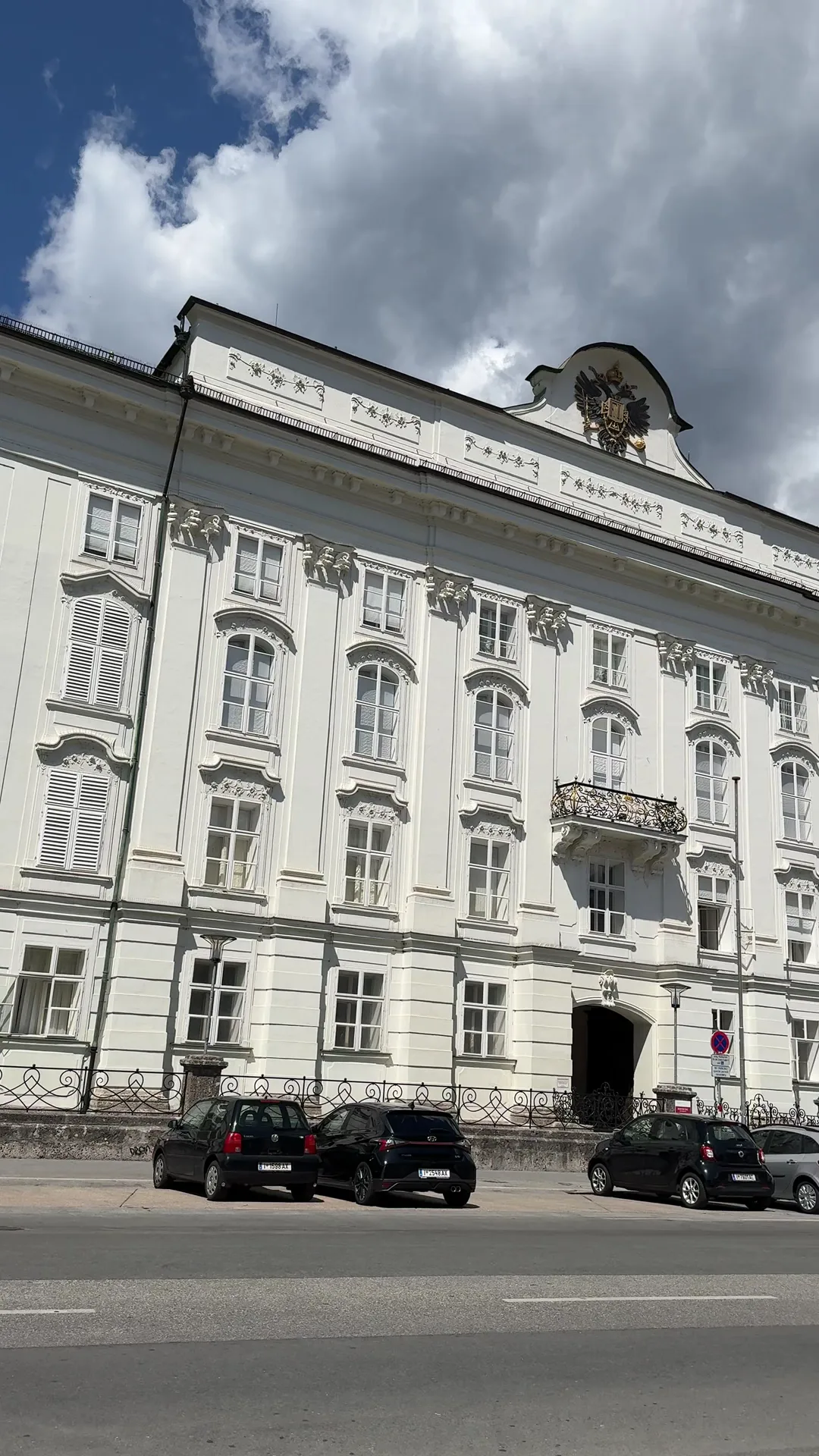 Main view at Tiroler Landestheater Innsbruck — travel photo