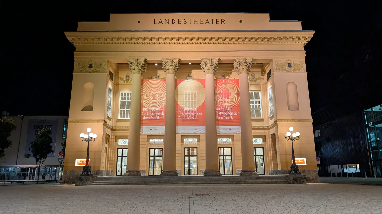 Details at Tiroler Landestheater Innsbruck — travel photo
