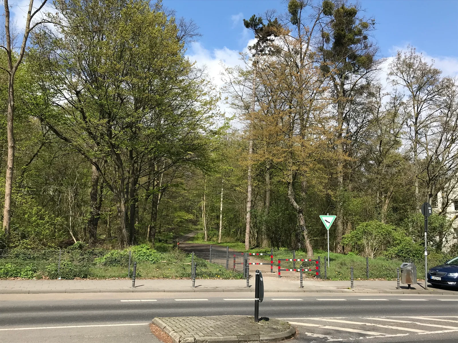 Details at Beethoven Park Köln — travel photo