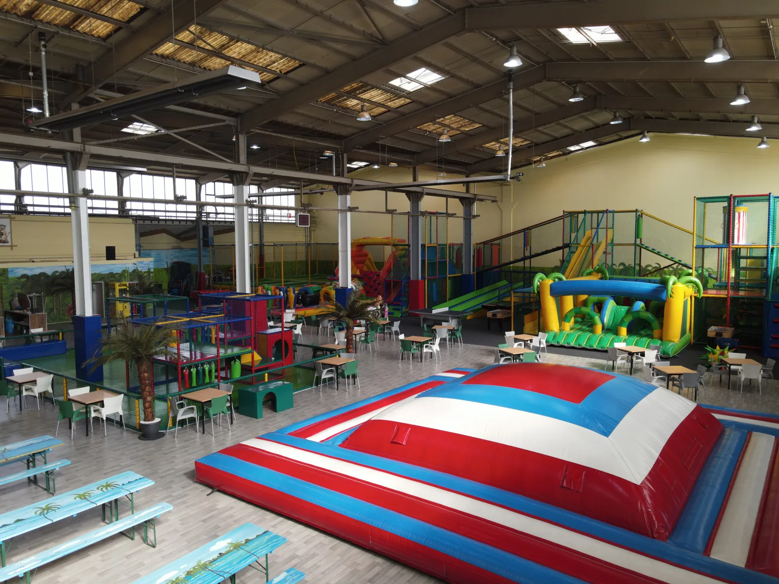 Main view at Bero's Kinderwelt Köln Köln — travel photo