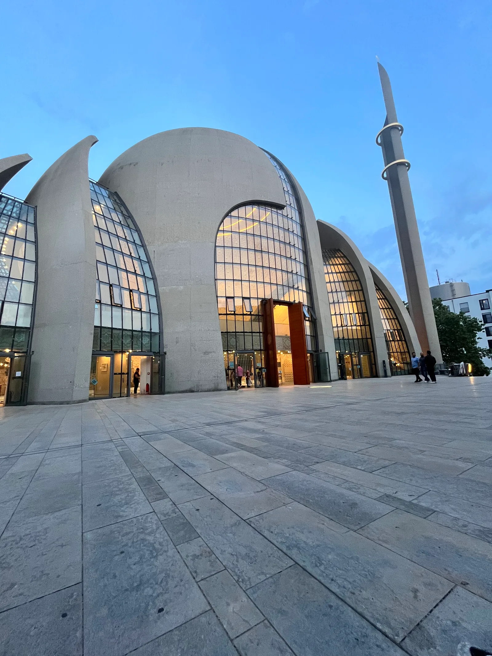 Atmosphere at Cologne Central Mosque Köln — travel photo