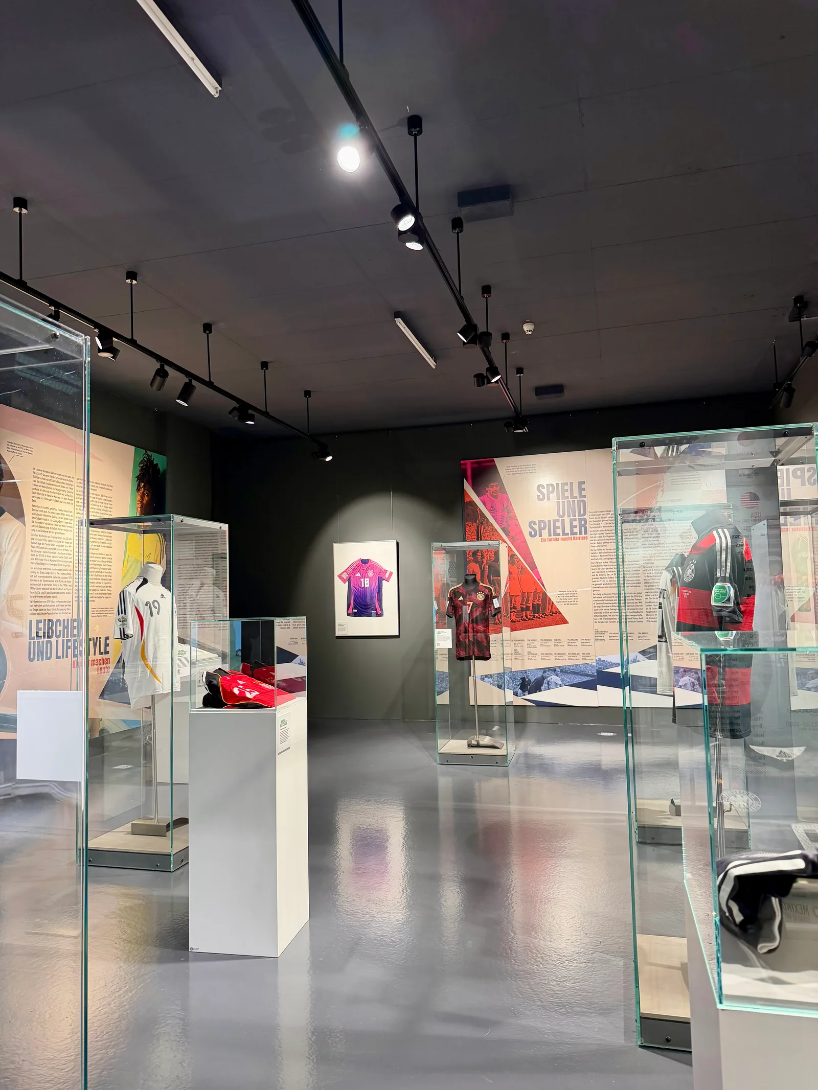 Main view at Deutsches Sport & Olympia Museum Köln — travel photo