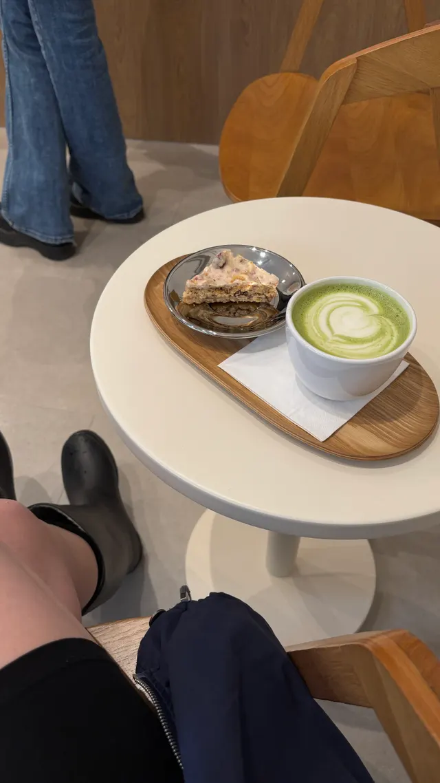 hi daisy - concept & coffee