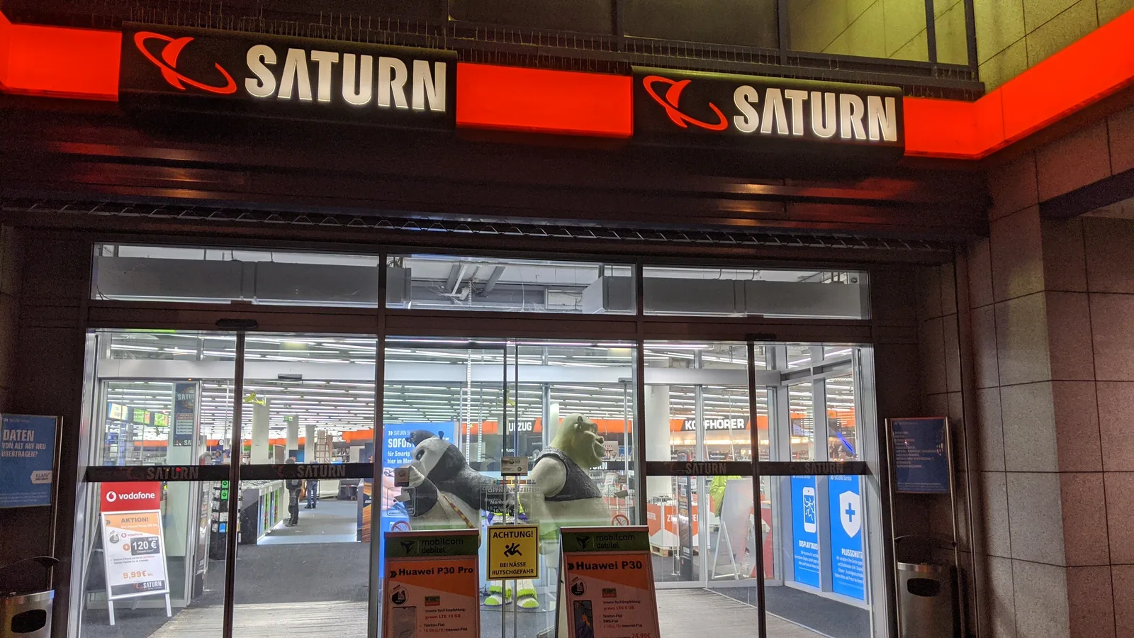 Interior at MediaMarkt Köln Hansaring Köln — travel photo