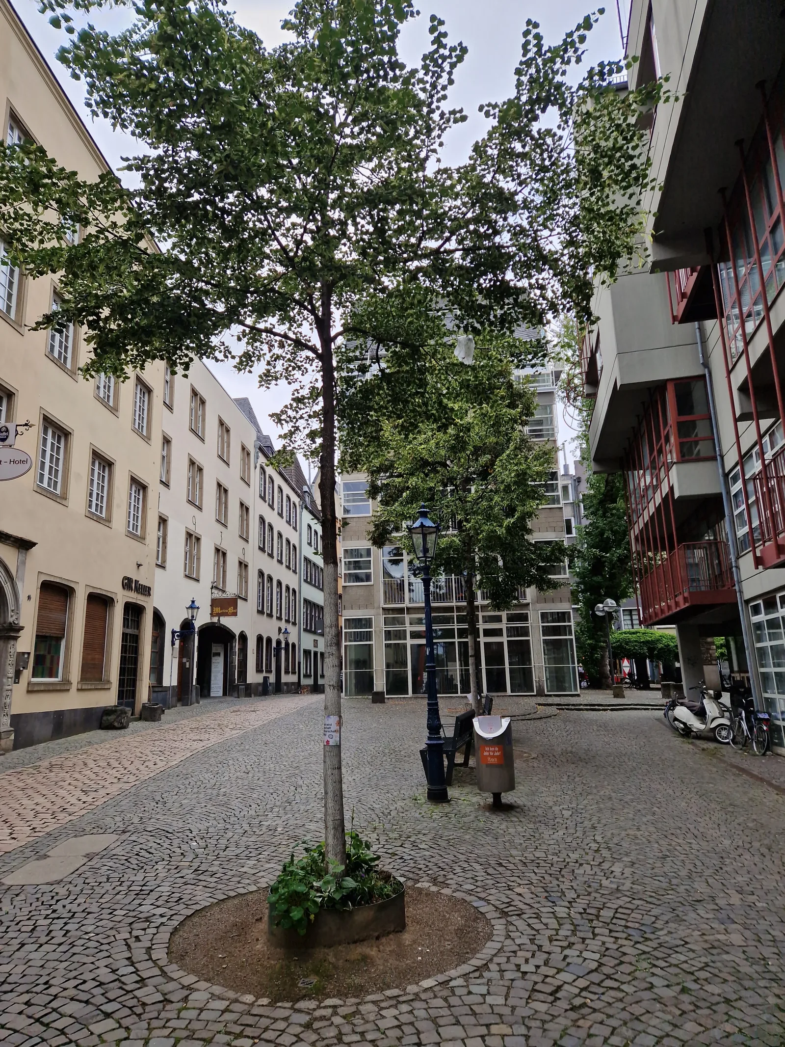 Main view at Old Market Köln — travel photo