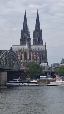 Details at Rheinpark Köln — travel photo