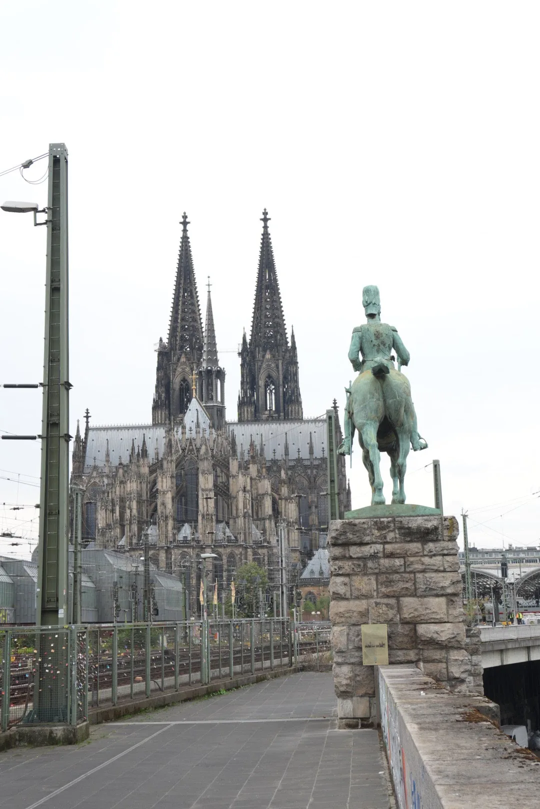 Main view at Rhine River Viewpoint – Rheinpark Köln — travel photo