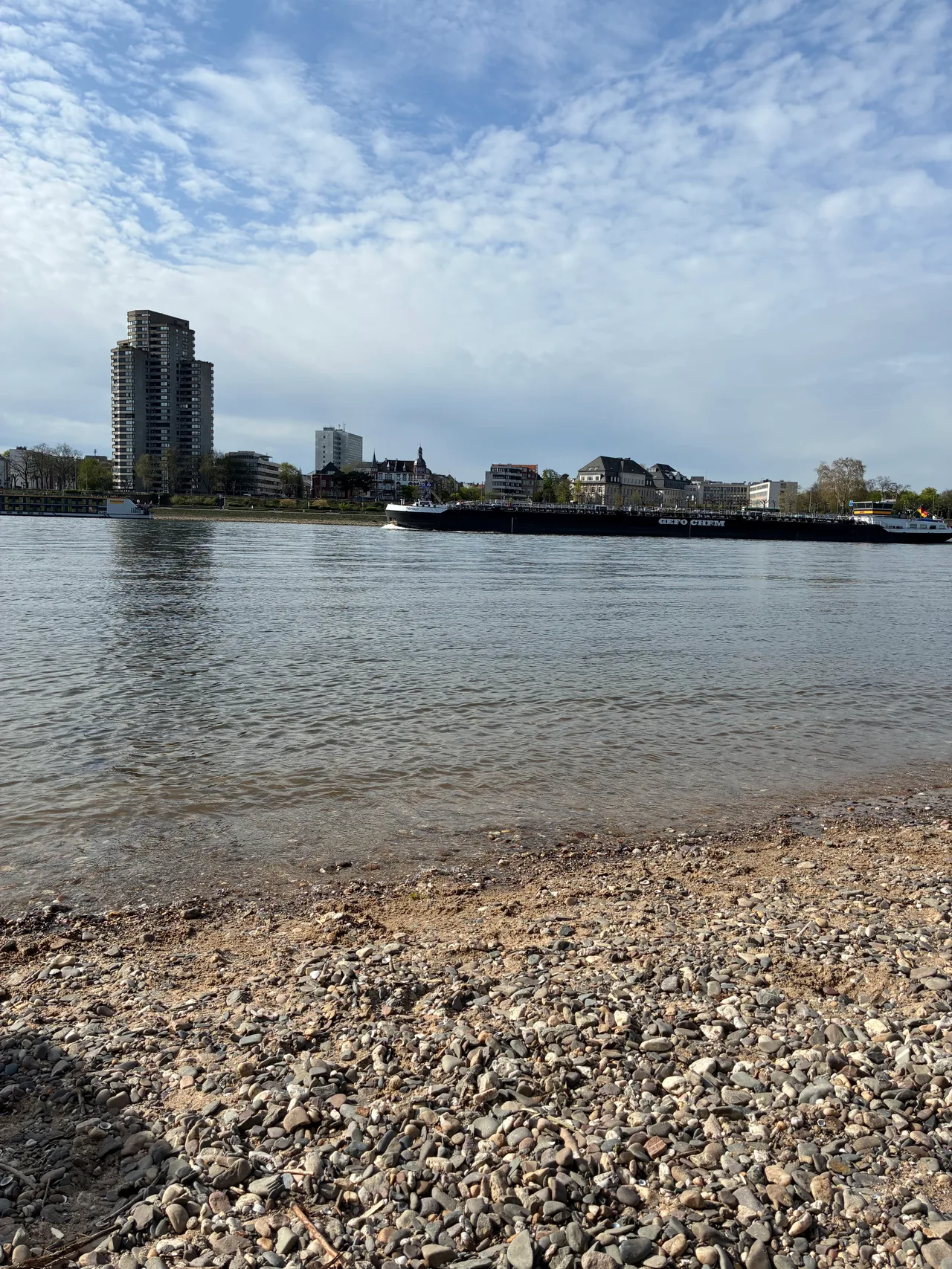 Rhine River Viewpoint – Rheinpark