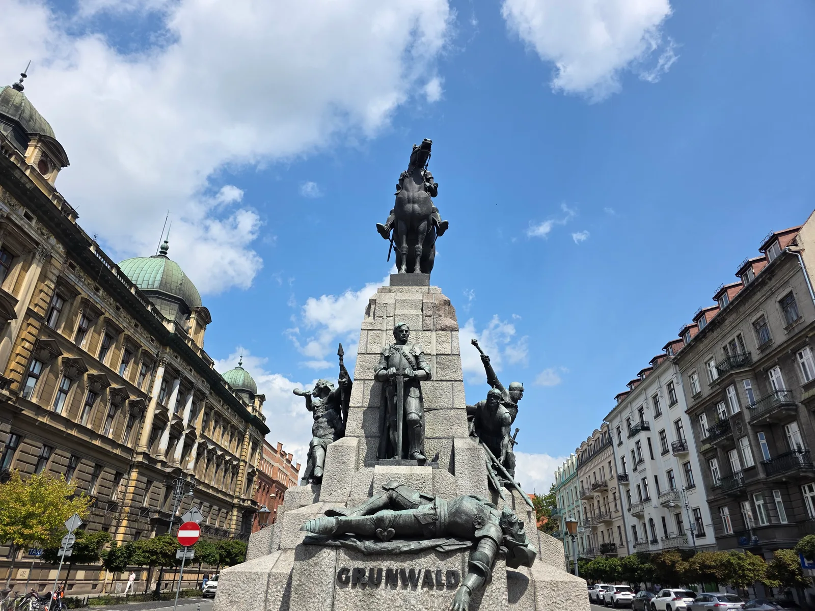 Details at Grunwald Monument Kraków — travel photo