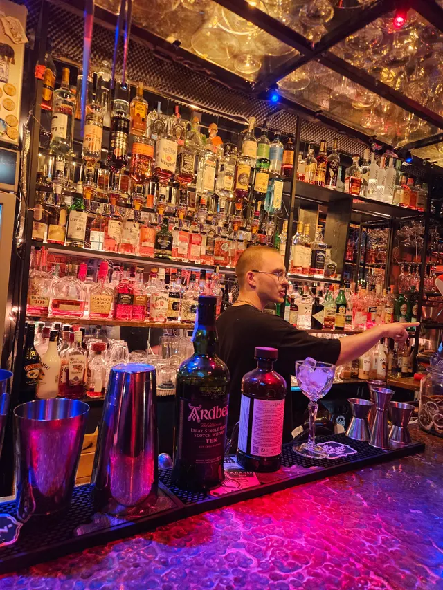 OLD FASHIONED Cafe & Bar